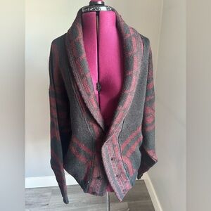 Porto Cruz Gray and Red wool Cardigan